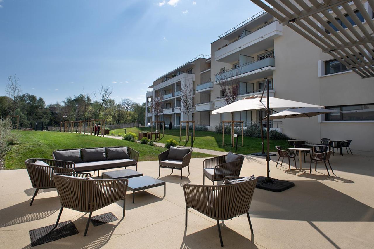 Domitys Les Tourmalines Aparthotel Carpentras Exterior photo